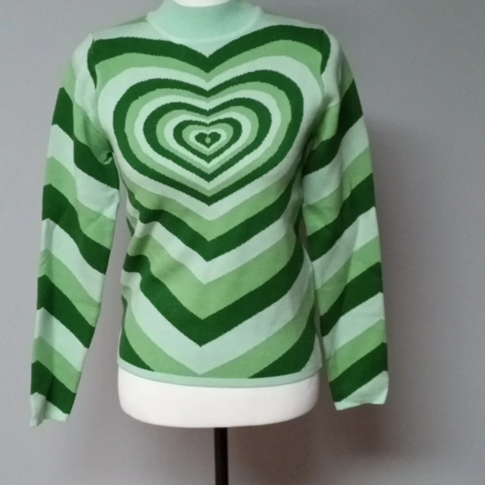 NWT Green Heart Mock Neck Long Sleeve Sweater - Picture 6 of 11